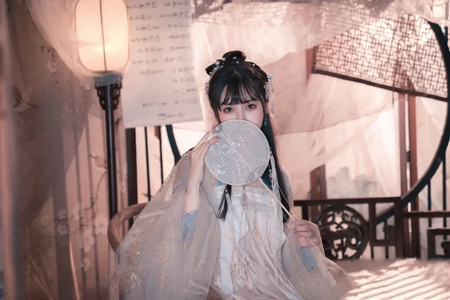 侠女逍遥录 角色养成 页面配图